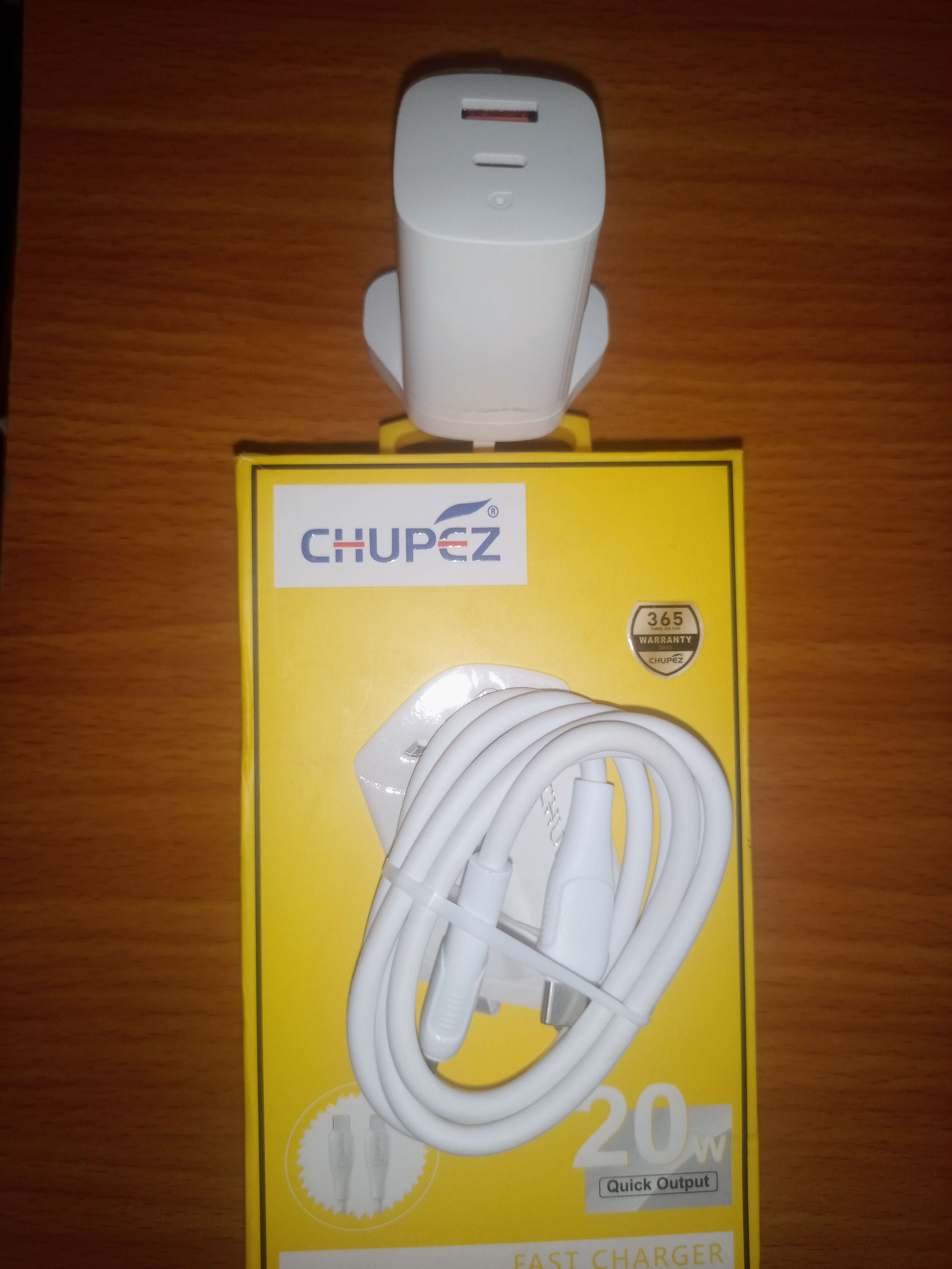 CHUPEZ type C. And USB  20w fast charger