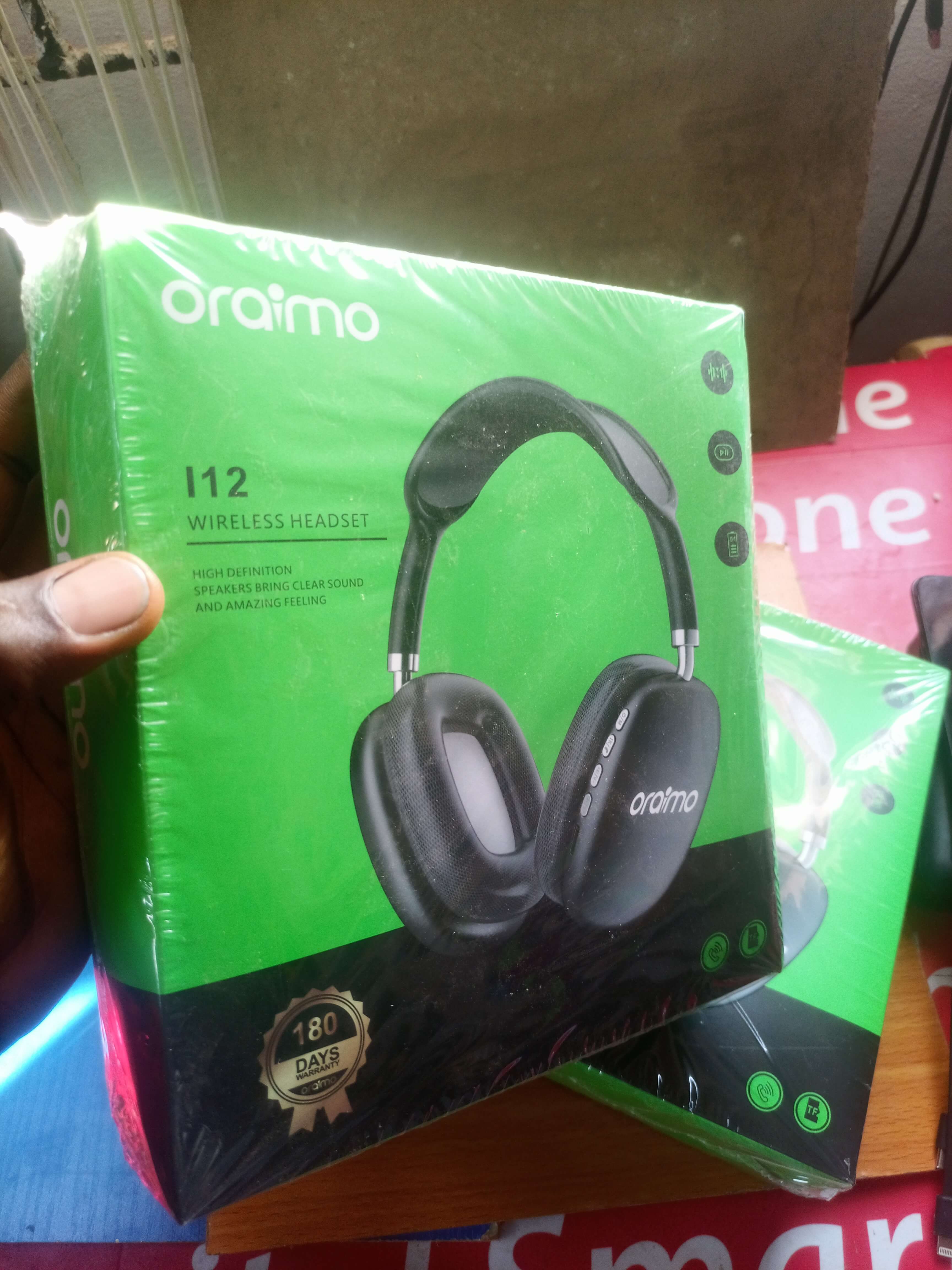 Oraimo i12 headset