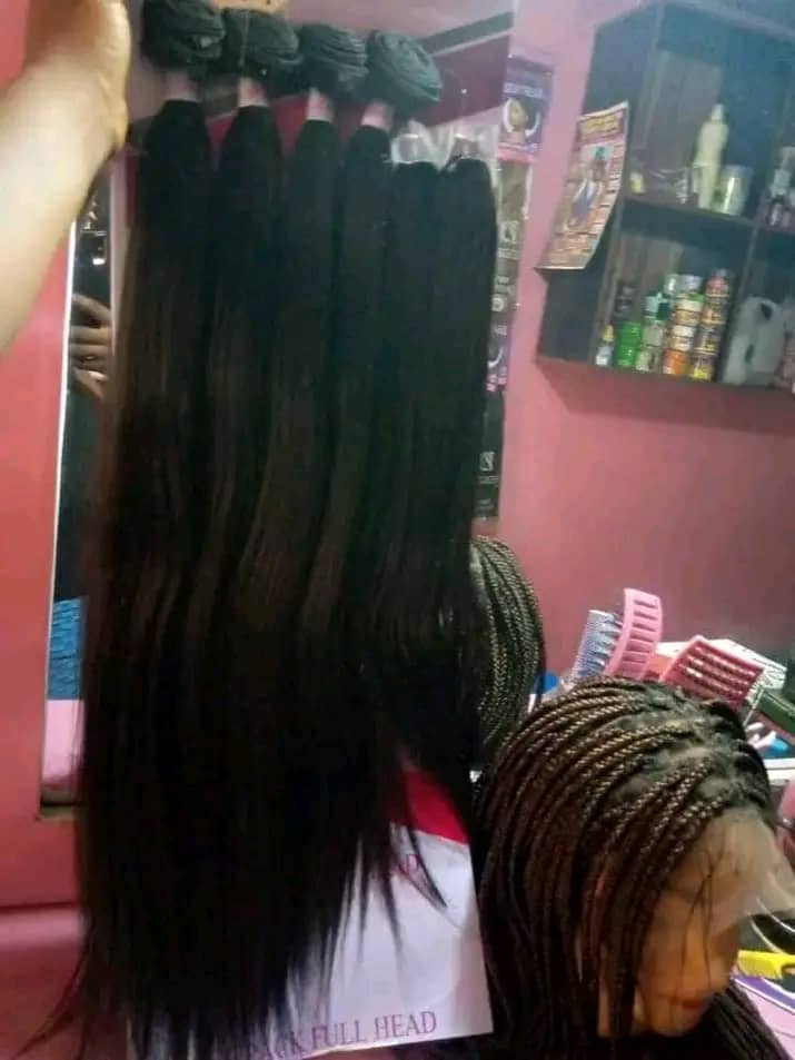 Weavon blend with closure